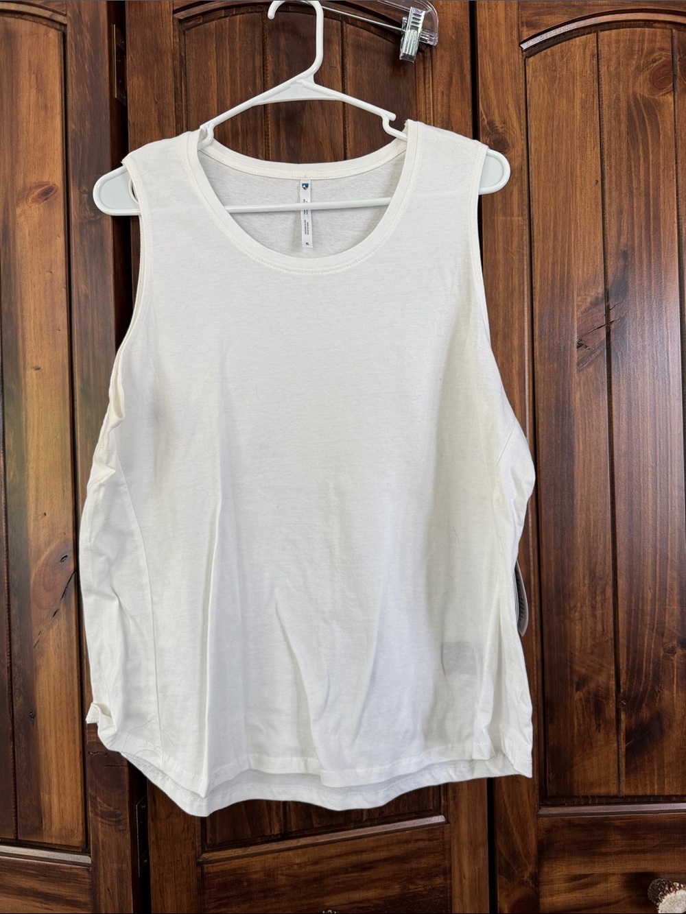 Kuhl White Scoop Neck Tank Top